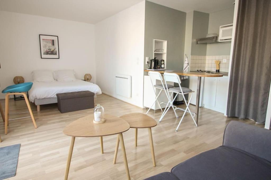 Le St Ausone : Centre Ville/parking *